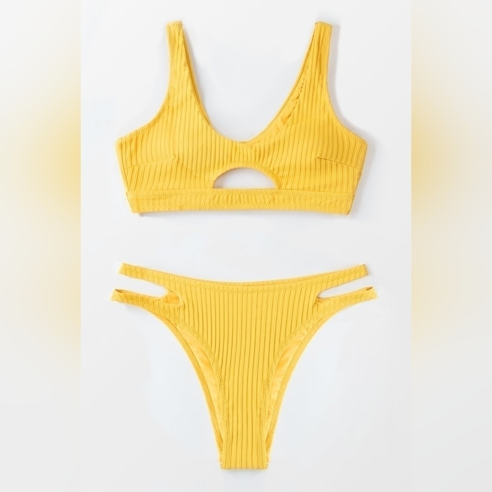 Key hole bikini